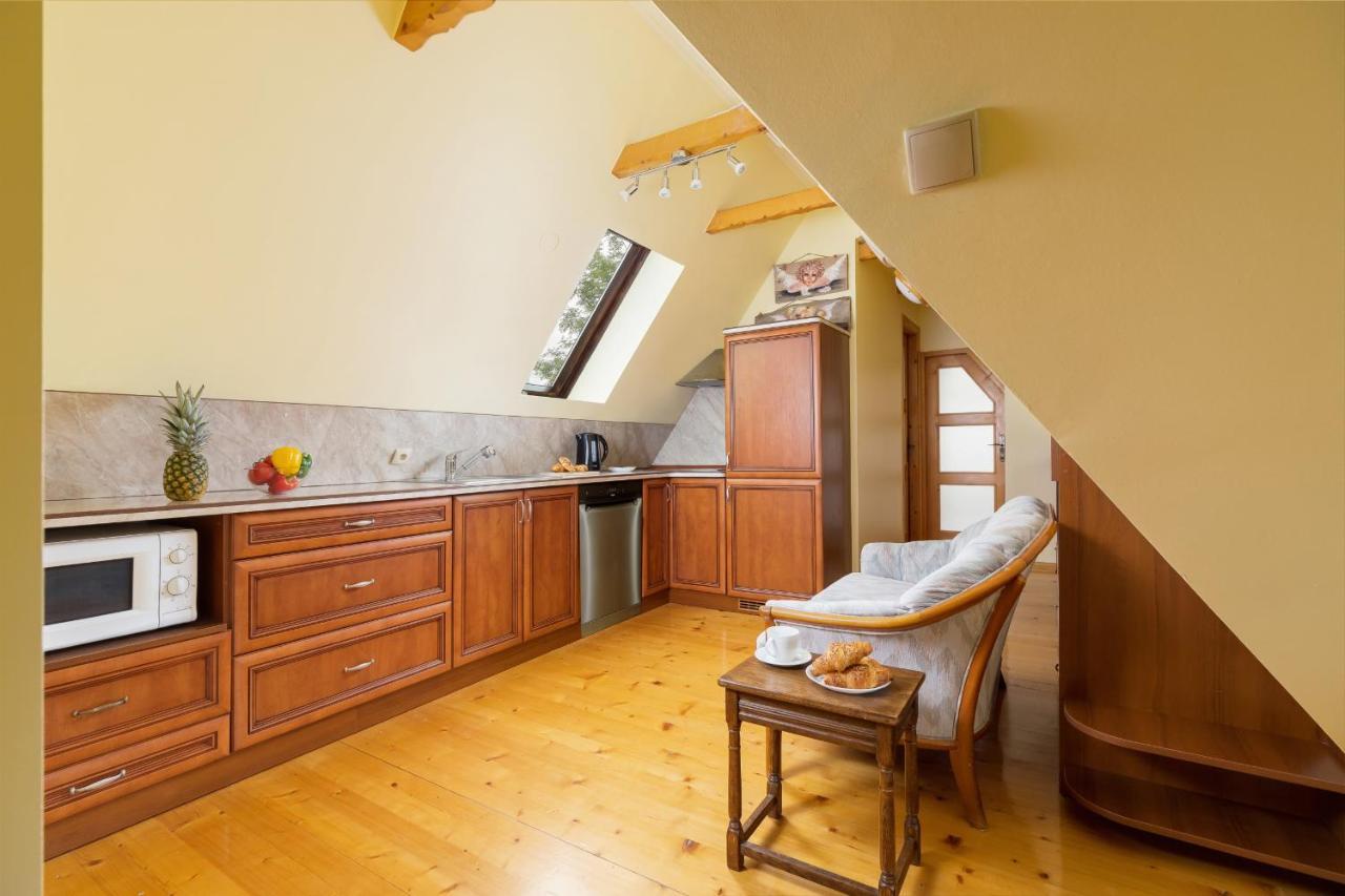 Apartment Wojciecha Brzegi By Renters